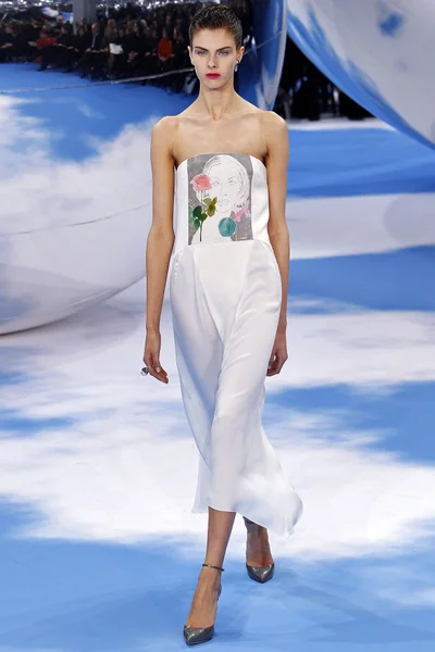 Look 4